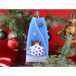 Weihnachtskerze personalisierbar – Doppelbogen-Kerze blau mit Engel, handgegossen, perfekte Winterdeko
