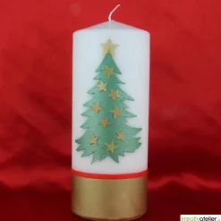 Weihnachtskerze personalisierbar – Kerze mit Tannenbaum und goldenen Sternen, handverziert
