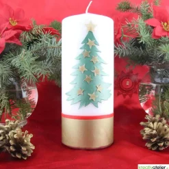 Weihnachtskerze personalisierbar – Kerze mit Tannenbaum und goldenen Sternen, handverziert