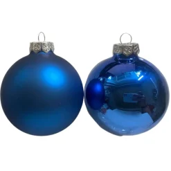 Weihnachtskugel mit Namen aus Glas in verschiedenen Farben und Formen Christbaumkugel