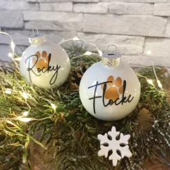 Weihnachtskugel personalisiert – Individuelle Christbaumkugeln aus Glas mit Namen