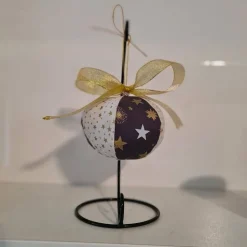 Weihnachtskugel Upcycling aus Stoff | Christbaumkugel Weihnachtsdeko | Handmade Tischdeko & nachhaltige Dekoidee