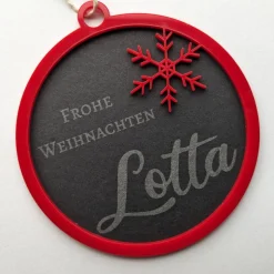 Weihnachtskugeln aus Holz und Acryl - Individuelle Namen Dekoration für deinen Weihnachtsbaum