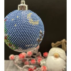 Weihnachtskugeln/Weihnachtsbaumschmuck /Christbaumschmuck gehäkelt mit Baumwollgarn und kleinen Glasperlen