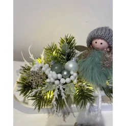 Weihnachtsschlitten mit Mädchen Weihnachtsdeko