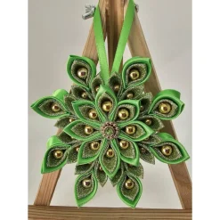 Weihnachtsstern in Grün, Durchmesser ca. 10-11 cm