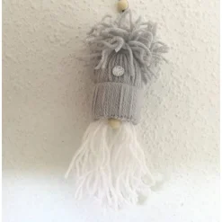 Weihnachtswichtel Gnome 2er Set in hellgrau und hellgrau-weiß handgemacht von Hobbyhaus