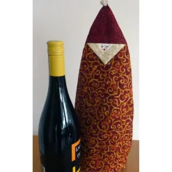 Weihnachtszeit Nikolaus als Deko und gleichzeitig Verpackung für Flaschen