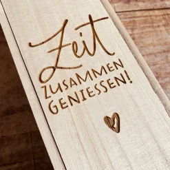 Weinbox mit Gravur | Weinkiste Geschenk individuell gestalten | Weinbox als Hochzeitsgeschenk | Weinpräsent Holzoptik