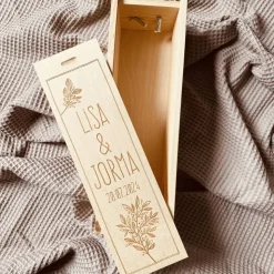 Weinbox mit Gravur | Weinkiste Geschenk individuell gestalten | Weinbox als Hochzeitsgeschenk | Weinpräsent Holzoptik