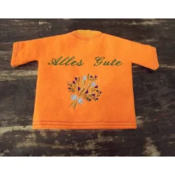 Weinkleid bzw. Weinshirt Geschenkverpackung einer Wein- oder Sektflasche mit personalisierbarer Stickerei