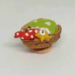 Wichtel im Walnussbettchen – Weihnachtsdeko aus Polymer Clay