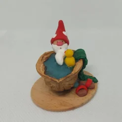 Wichtel in Walnusswanne