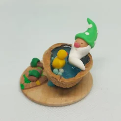 Wichtel in Walnusswanne