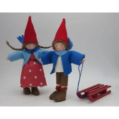 Wichtelpärchen mit Schlitten - Winter -  Blumenkind - Jahreszeitentisch - Waldorf Art - Art.Nr.WI20