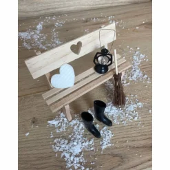Wichteltür Wichtel Zubehör Holzbank mit Herz / Gummistiefel / Besen / Laterne