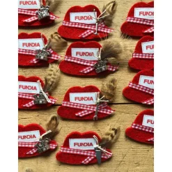 Wiesn-Anstecker Filz-Brosche Trachten-Brosche Namensträger Hut, Oktoberfest-give-away, Veranstaltung, Hochzeit, Wunschbeschriftung, Personalisierung