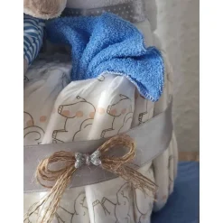 Windeltorte Junge Schloss blau personalisiert – Geschenk zur Babyparty mit Kuschelbärchen