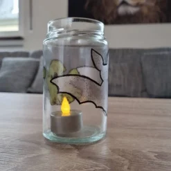 Windlicht aus Altglas. 2er Set. Handbemalt im herbstlichen Design passend für die Herbst- und Halloween Dekoration