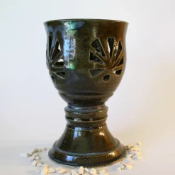 Windlichtpokal aus Keramik Lichtdekoration sehr schön als Tischdekoration für eine festliche Tafel