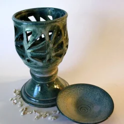 Windlichtpokal aus Keramik Lichtdekoration sehr schön als Tischdekoration für eine festliche Tafel