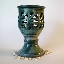 Windlichtpokal aus Keramik Lichtdekoration sehr schön als Tischdekoration für eine festliche Tafel