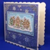 Winterdorf Karte – Handgemachte Winterkarte mit verschneitem Dorf & Glitzerstickern, 15 x 15 cm