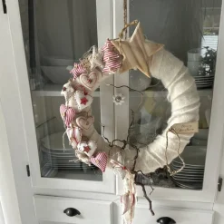 Winterkranz Türschmuck Skandinavischer Landhausstil – Handgefertigter Weihnachtskranz Ø 43 cm