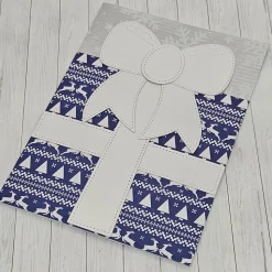 Winterliche A6-Grußkarte mit Gutscheinfach – Handgemachte Geschenk-Karte in Blau-Weiß mit Umschlag