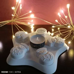 Winterlicher Kerzenständer mit Schneemännern und Teelicht