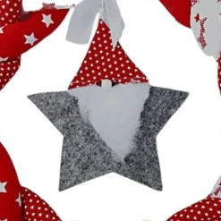 Winterlicher Tür Kranz mit Wichtel in rot und weiß