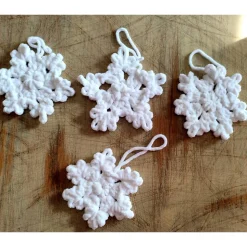 Winter/Weihnachtsdeko, Schneeflocken gehäkelt