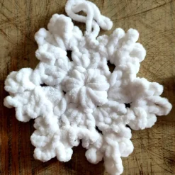 Winter/Weihnachtsdeko, Schneeflocken gehäkelt