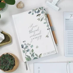 Wochenkalender & Terminplaner 2025 A5 mit vielen Extras personalisiert botanisch mit Olive & Eukalyptus