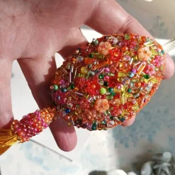 Wohndeko Herz orange bunt Unikat Perlenstickerei handgemacht pompös handmade Ornament