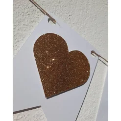 Wunderschöne Girlande zur Goldenen Hochzeit in Weiß und Gold