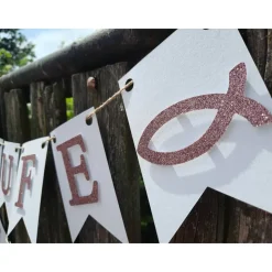 Wunderschöne Girlande zur Taufe mit Glitzereffekt personalisiert mit dem Namen des Taufkindes Namensgirlande Weiß und Ro