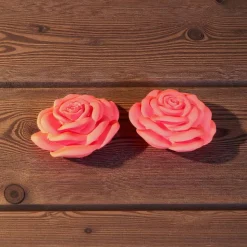 Wunderschöne Keramik Rose in Pastellfarben