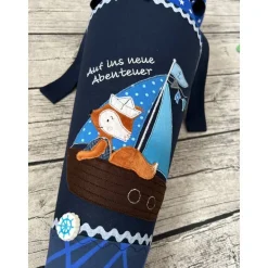 wunderschöne maritime Schultüte / Zuckertüte in Blau mit Segelboot und Fuchs Abenteuer