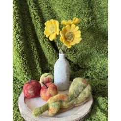 Wundervolle gefilzte Kürbisse Flaschenkürbis Herbstdeko Erntedankfest Wollfilzkürbis