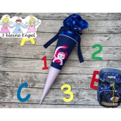 wundervolle Schultüte / Zuckertüte in Blau Flieder mit Axolotl Meer Ozean