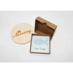 Wunscherfüller zur Taufe  aus weißem Filz mit Fisch-Applikation - Geldgeschenk oder Gutscheinverpackung in Geschenkbox