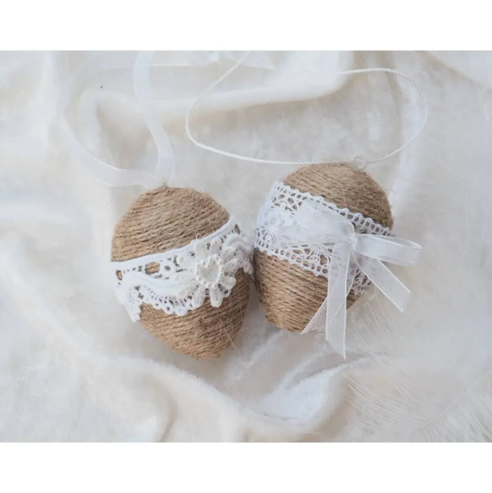 2x  OSTEREIER, Vintage- und Landhausstil, beige/weiß, Spitzenbänder, ca 6 cm