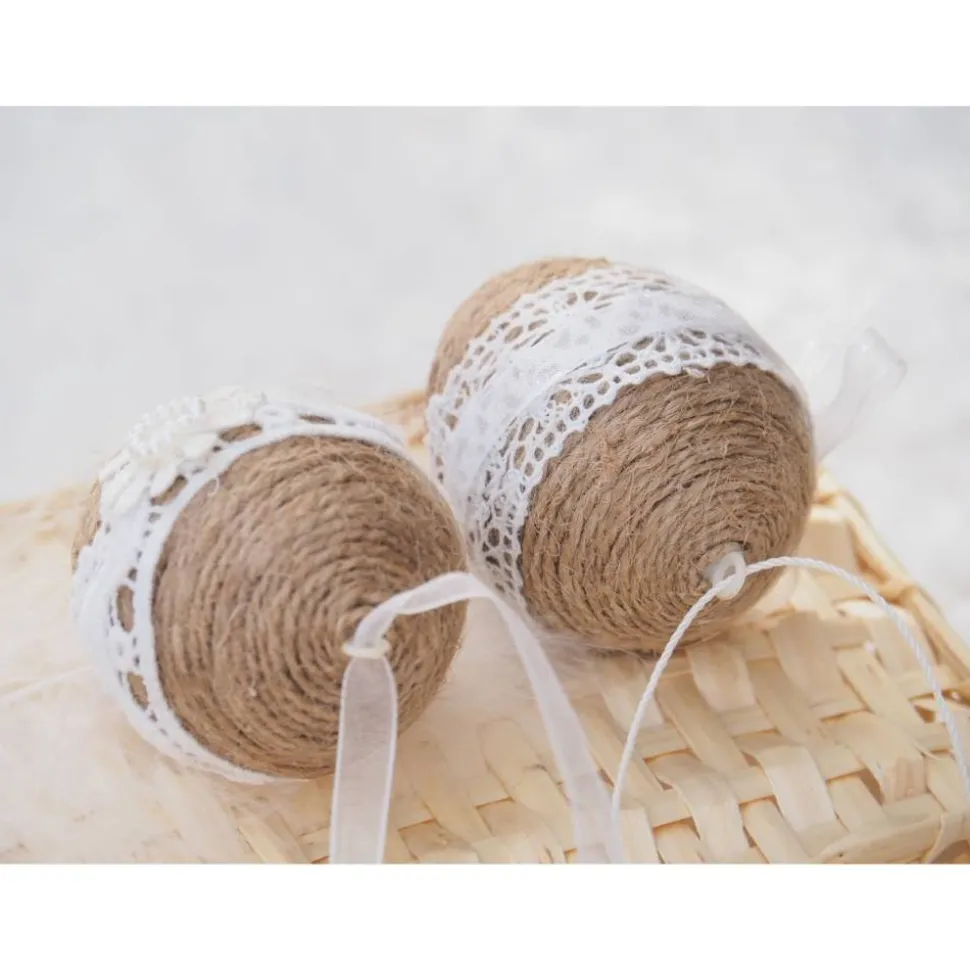 2x  OSTEREIER, Vintage- und Landhausstil, beige/weiß, Spitzenbänder, ca 6 cm