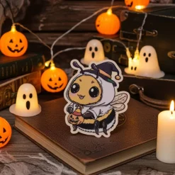 XL Halloween-Sticker „Hummel mit Kostüm“ – Extra großer Vinyl-Sticker