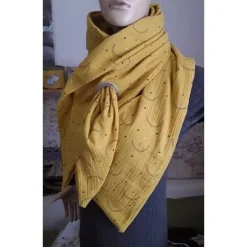 XXL Dreiecktuch  / Musselin Double Gauze / Senfgelb mit Regenbögen / Schaltuch / Halstuch/ Wickelschal/ Loop