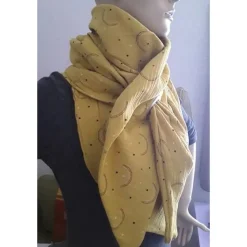 XXL Dreiecktuch  / Musselin Double Gauze / Senfgelb mit Regenbögen / Schaltuch / Halstuch/ Wickelschal/ Loop