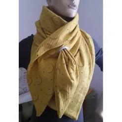 XXL Dreiecktuch  / Musselin Double Gauze / Senfgelb mit Regenbögen / Schaltuch / Halstuch/ Wickelschal/ Loop