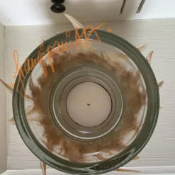 Zartes Glaswindlicht mit Federkranz inkl. Teelicht