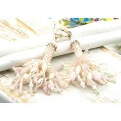 Zauberhafte beadwork Ohrringe, Glasperlenschmuck, weiß, rosa, Braut, Hochzeit – Geschenkidee für Frauen